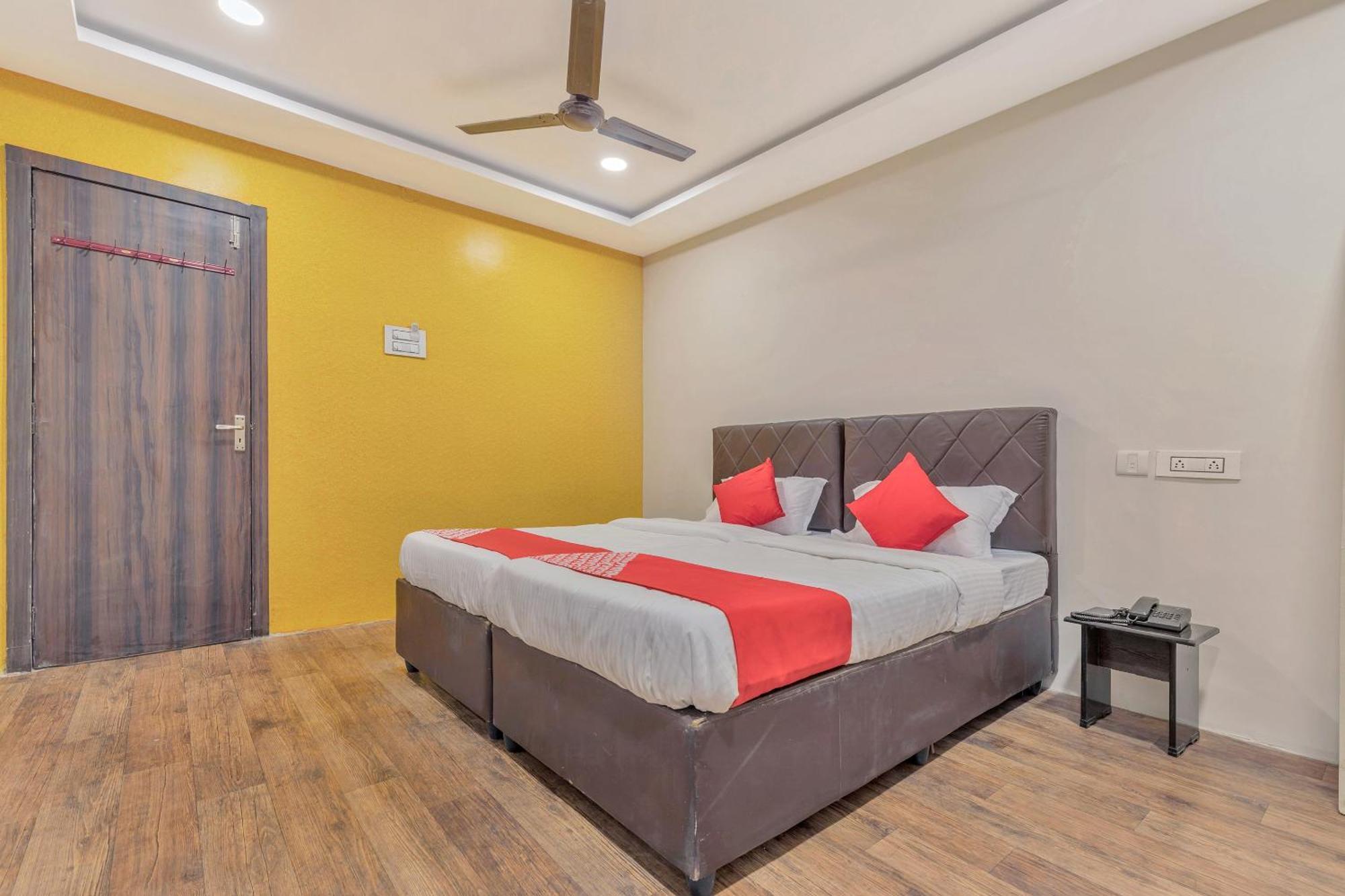 Hotel O Ankitha Grand Kondapur  Экстерьер фото