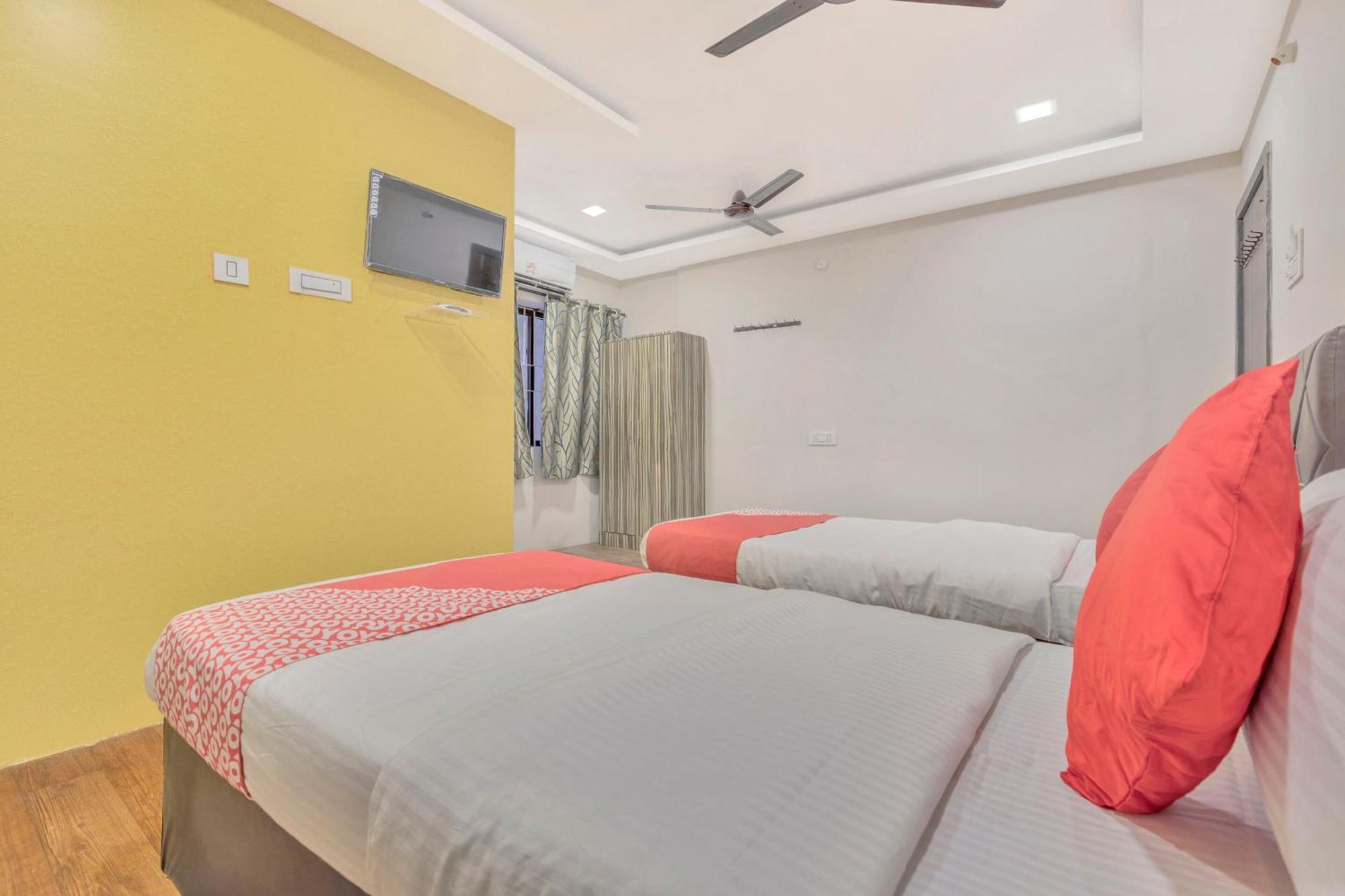 Hotel O Ankitha Grand Kondapur  Экстерьер фото